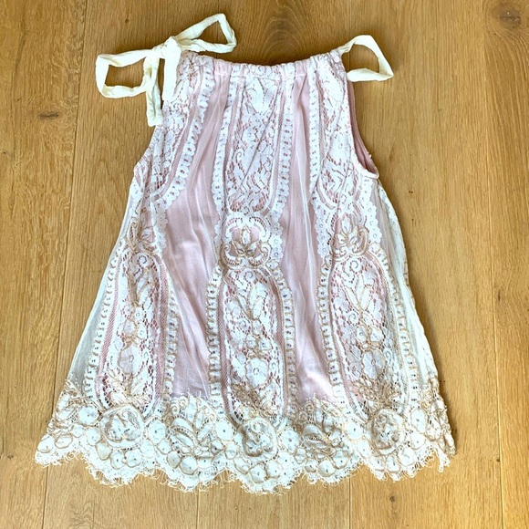 🦄 Bl^nk London sleeveless lace top in cream and dusty rose - Picture 6 of 8
